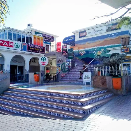 Monsenor Apt. T4 - Casa Azul *
